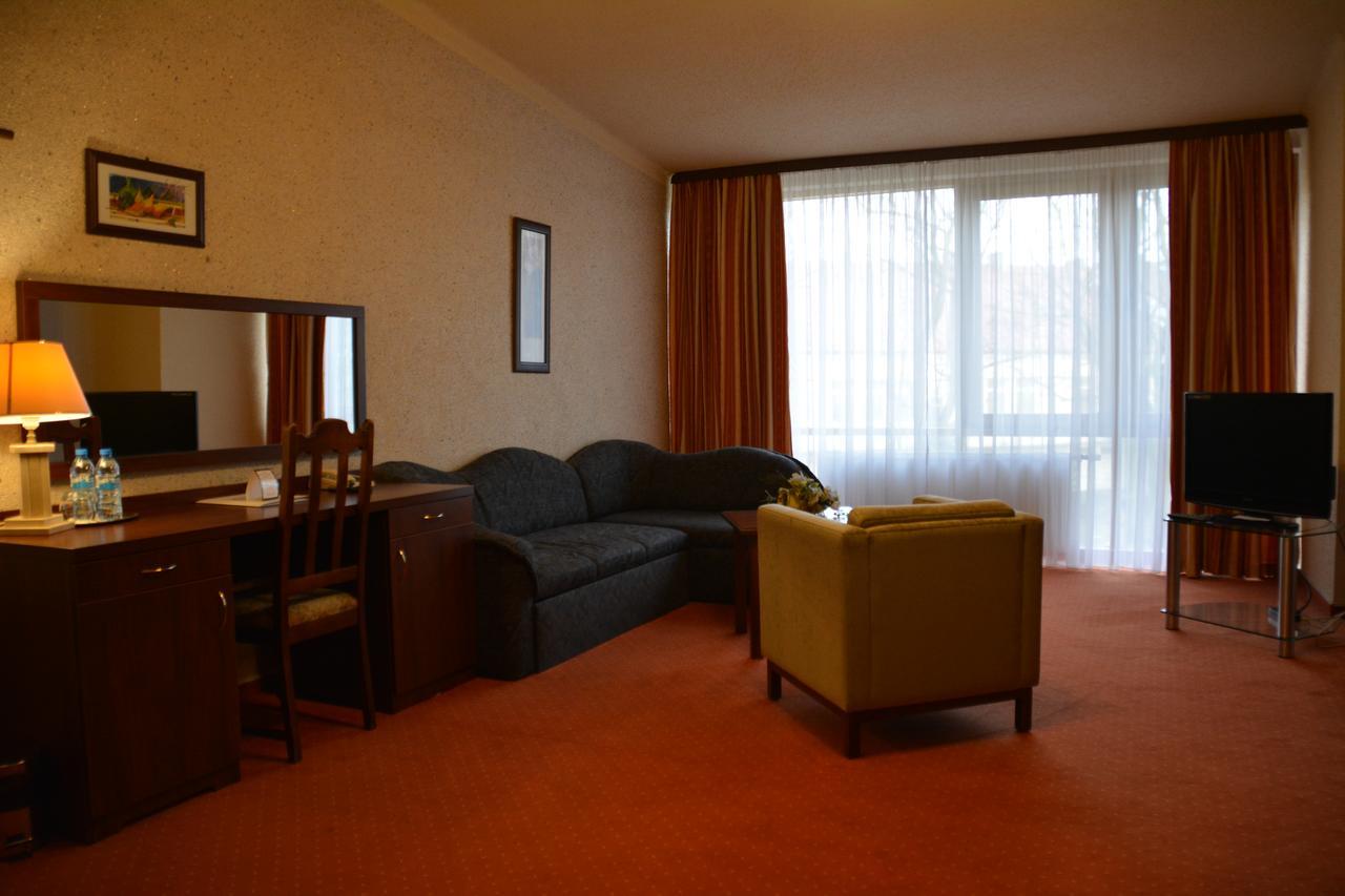 Hotel Starzynski Plock Ngoại thất bức ảnh